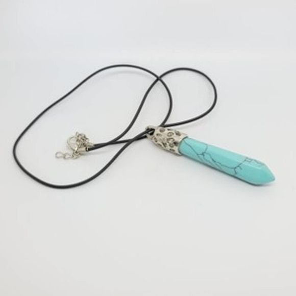Hand Crafted Blue Howlite Chakra Hexagonal Point Wand Pendant 18" - Picture 4 of 4
